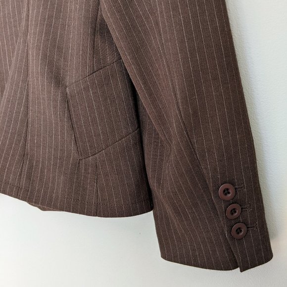 Ellen Tracy Brown Pinstripe Blazer - Picture 7 of 10